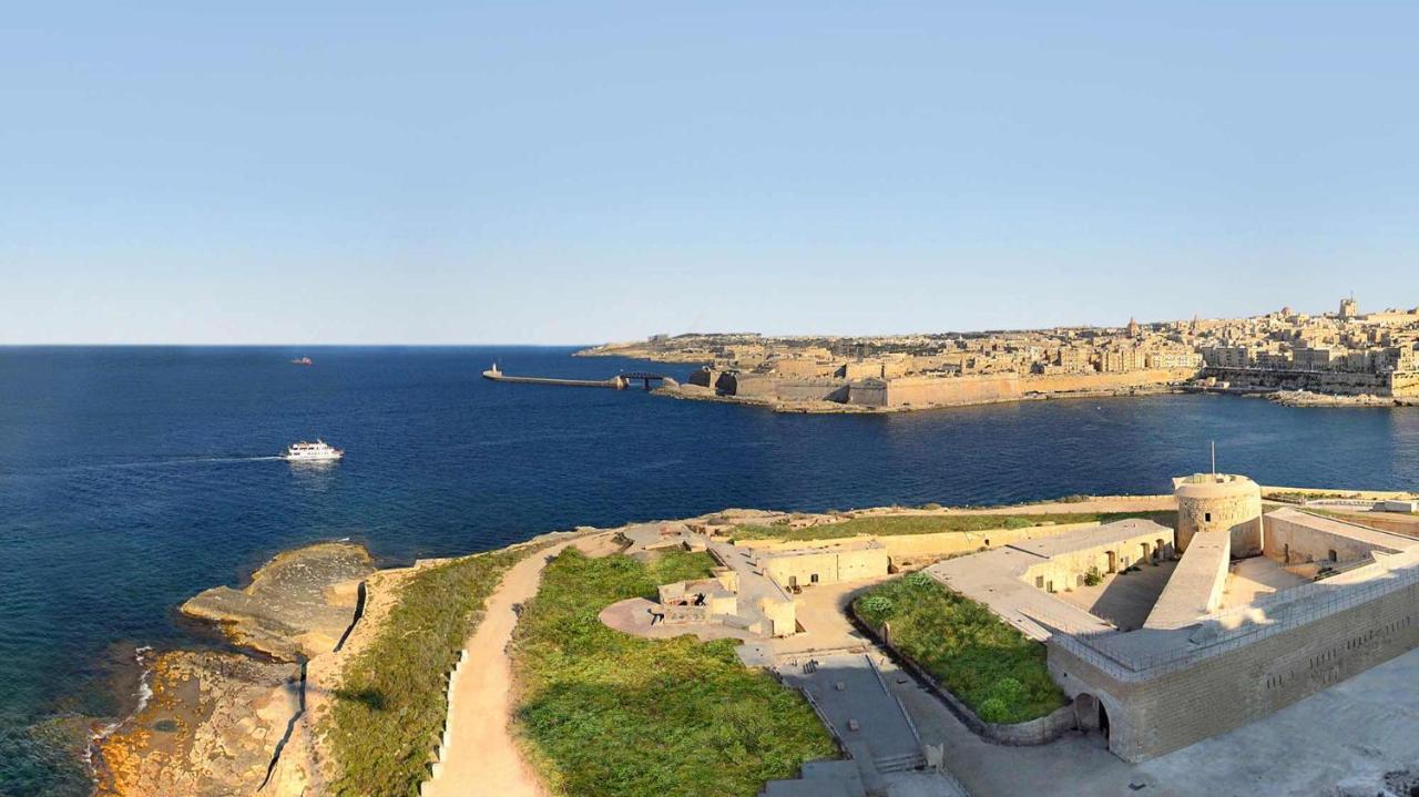 Unbeatable Location Valletta And Harbour Views Apartment Sliema Exterior photo