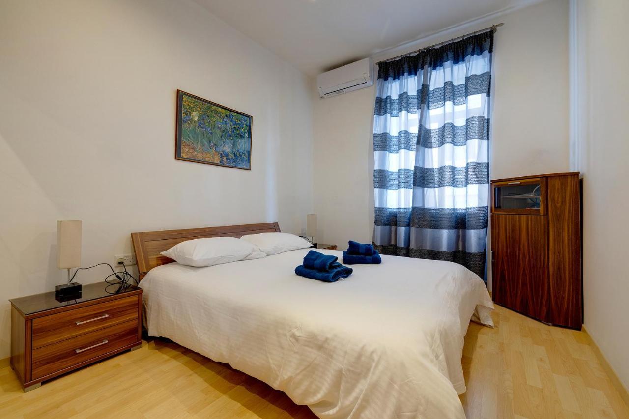 Unbeatable Location Valletta And Harbour Views Apartment Sliema Exterior photo
