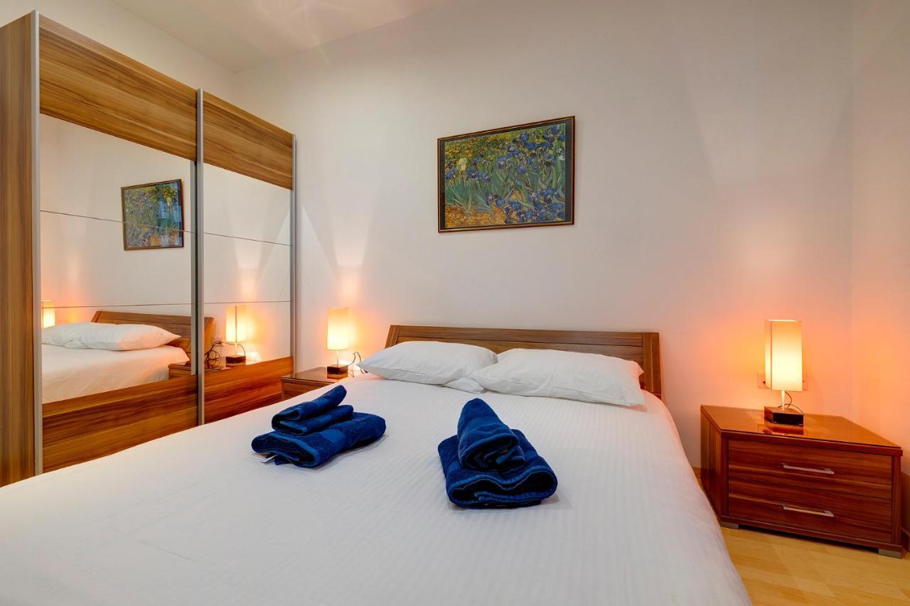 Unbeatable Location Valletta And Harbour Views Apartment Sliema Exterior photo