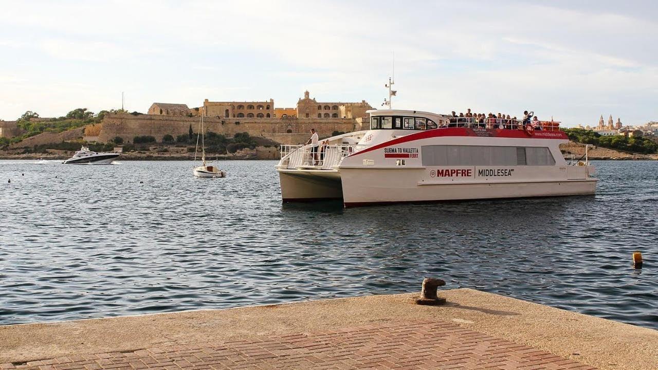 Unbeatable Location Valletta And Harbour Views Apartment Sliema Exterior photo