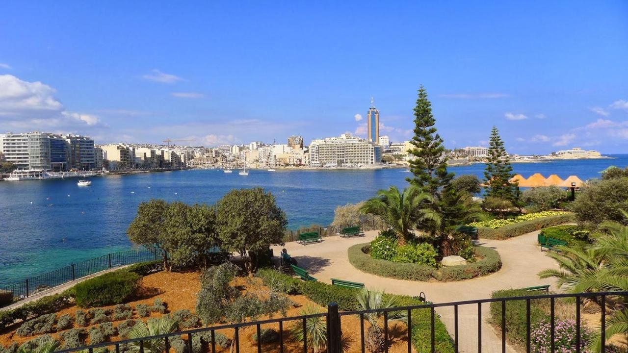 Unbeatable Location Valletta And Harbour Views Apartment Sliema Exterior photo