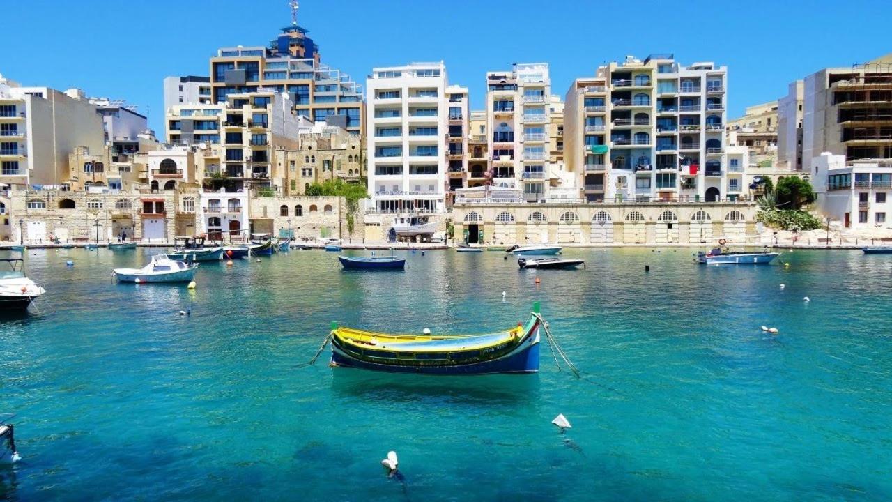 Unbeatable Location Valletta And Harbour Views Apartment Sliema Exterior photo