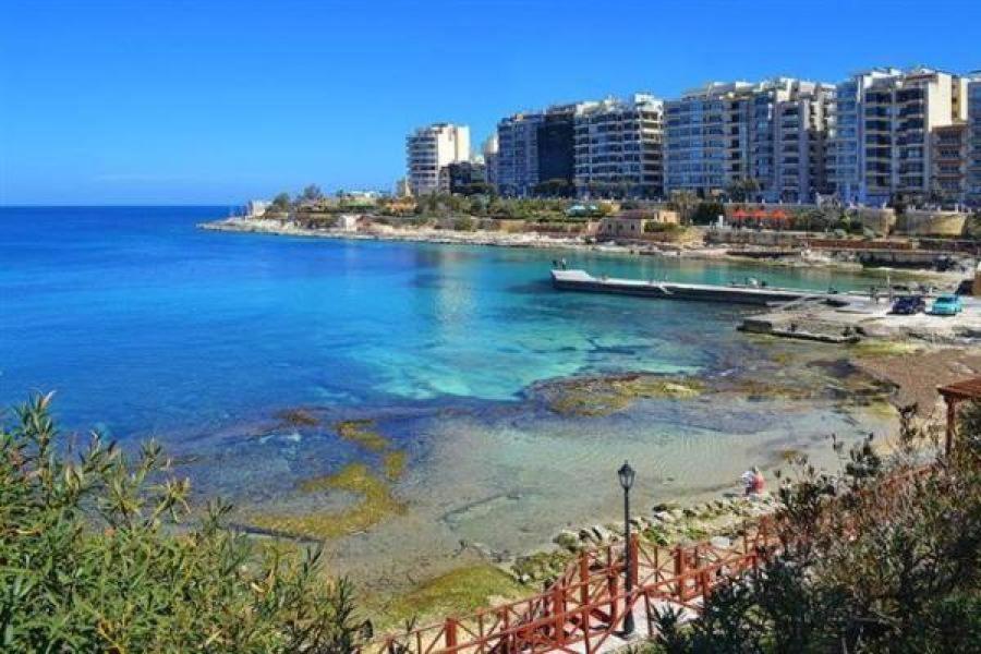 Unbeatable Location Valletta And Harbour Views Apartment Sliema Exterior photo