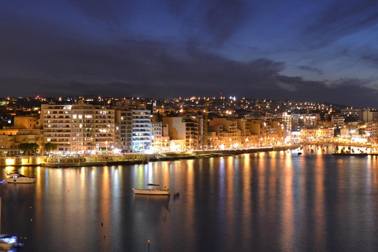 Unbeatable Location Valletta And Harbour Views Apartment Sliema Exterior photo